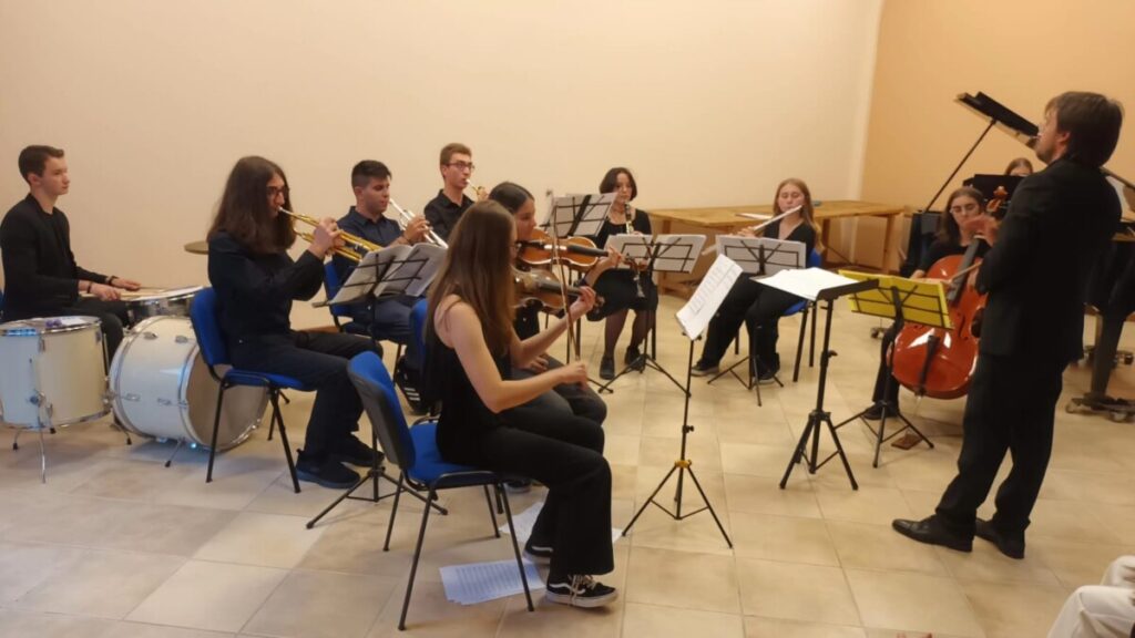 Orchestra POPP in esecuzione