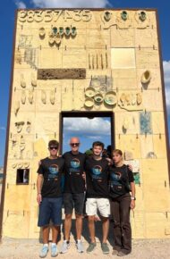 La delegazione del Liceo alla Porta d'Europa di Lampedusa